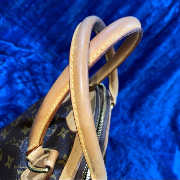 Authentic Louis Vuitton Tivoli PM - Picture 5 of 12